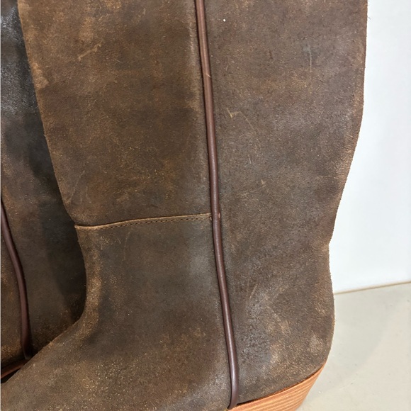 Brown Leather Heeled Boots - Picture 4 of 9